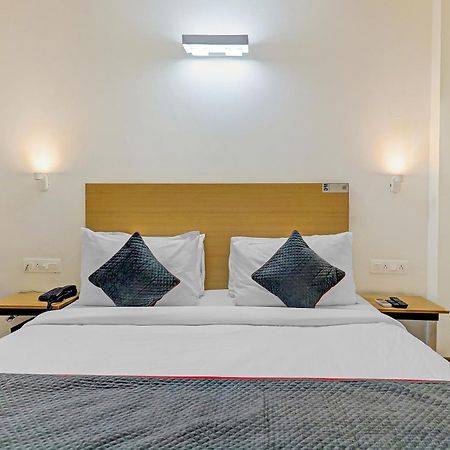 Fabhotel Royale 30 Noida Exterior photo